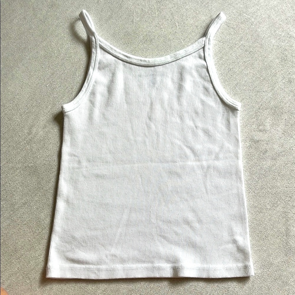 Brandy Melville, White Ribbed Tank Top, 100% cotton, One Size - Picture 6 of 10